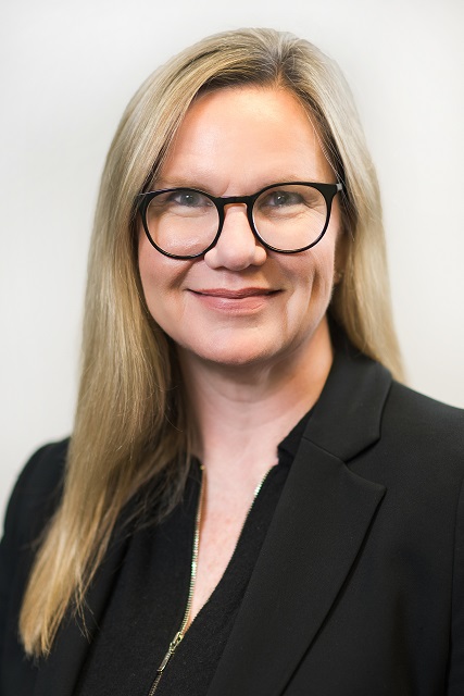 Lisa King headshot